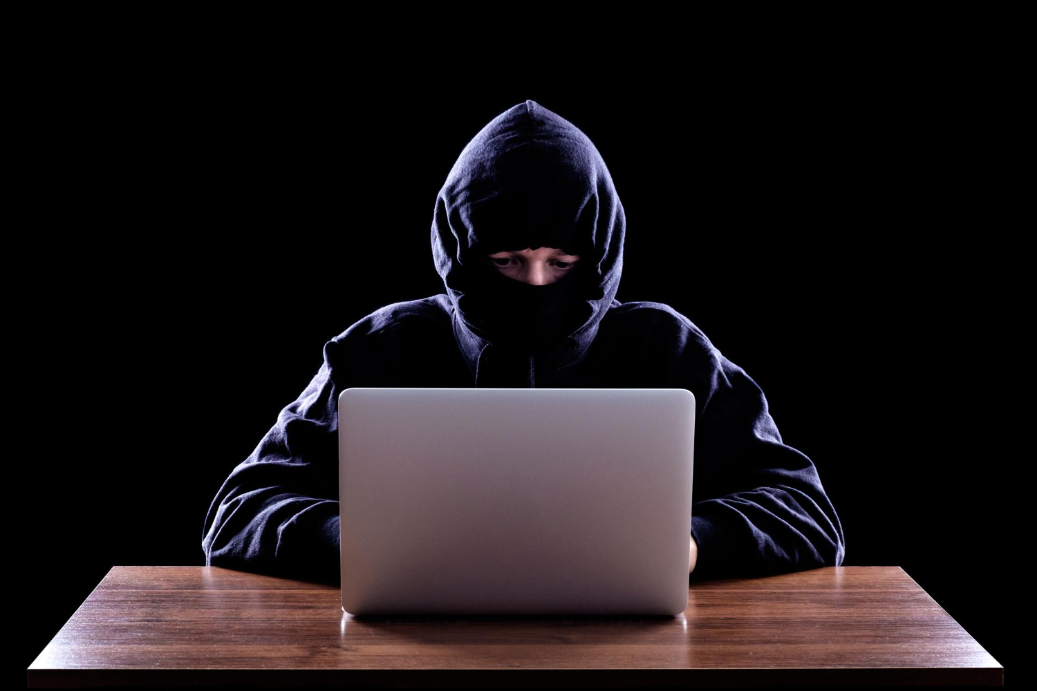 Comment repérer les escroqueries se faisant passer pour le fisc